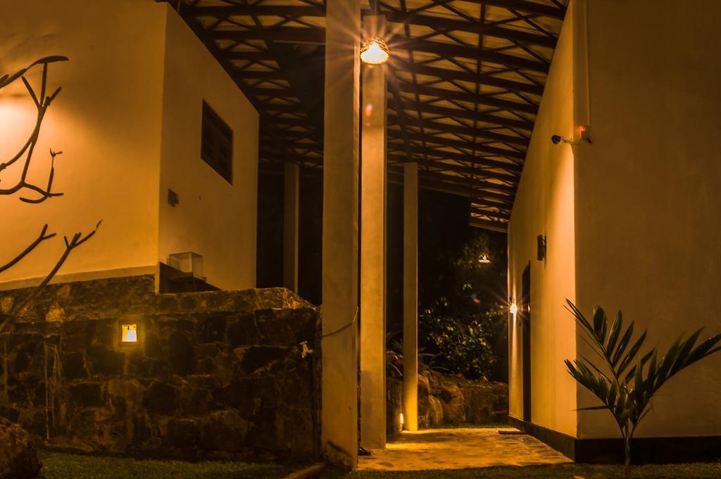Garcinia Leaf Hotel Hikkaduwa Exterior foto