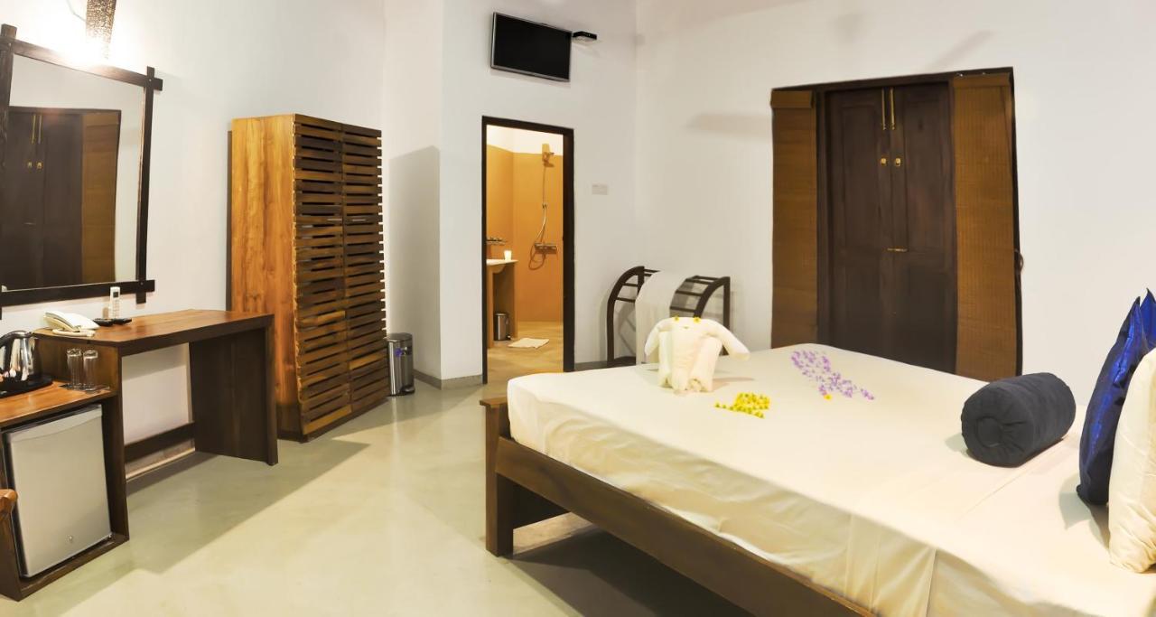 Garcinia Leaf Hotel Hikkaduwa Exterior foto